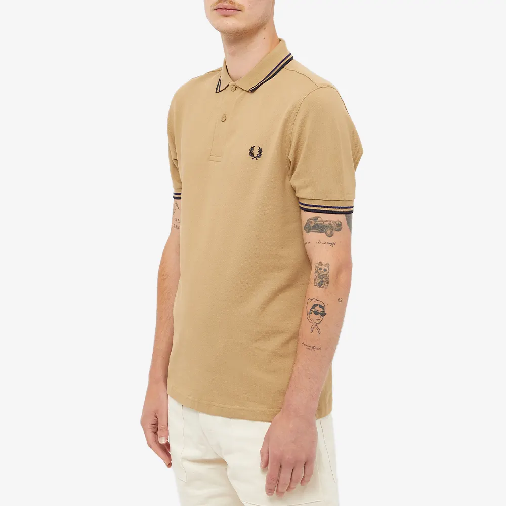 Fred Perry Slim Fit Twin Tipped Polo Warm Stone / French Navy / Navy