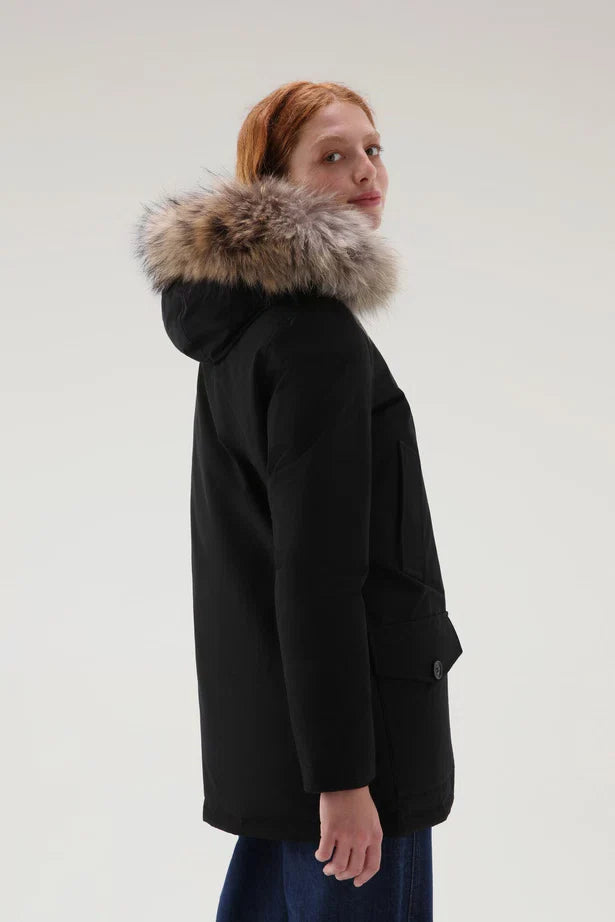 Woolrich Woman Arctic Parka in Ramar with Detachable Fur Trim Black