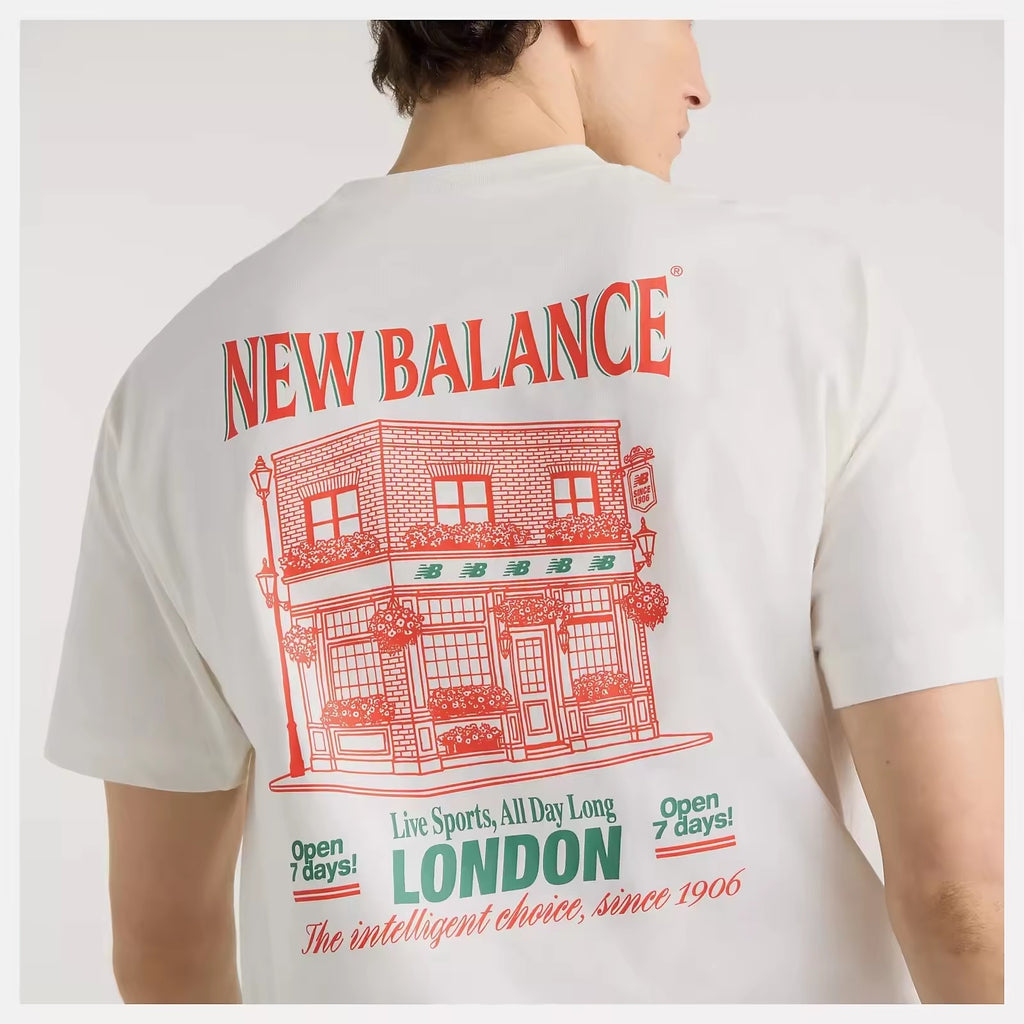New Balance T-Shirt Grab a Bite London MT62B9LI White