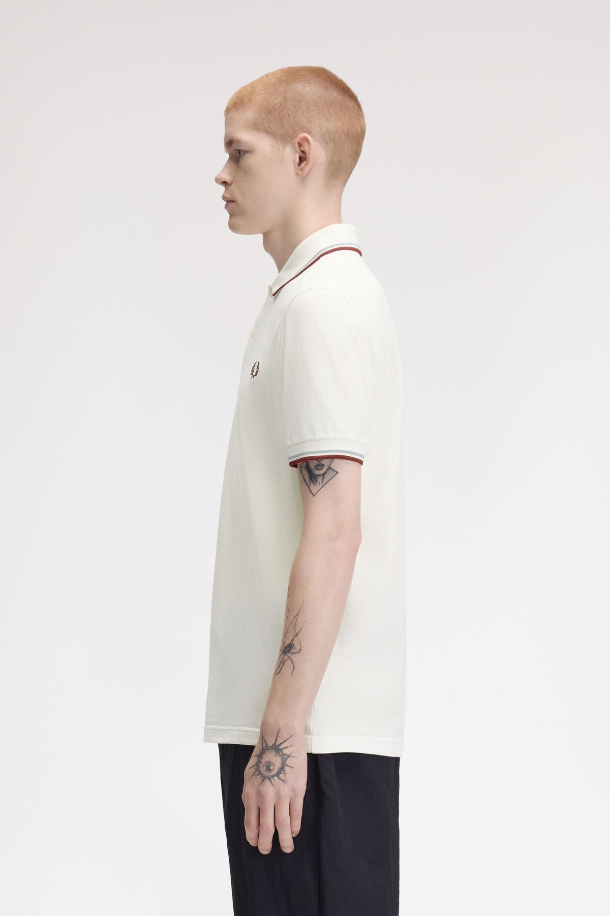 Fred Perry Slim Fit Twin Tipped Polo Snow White / Silver Blue / Brandy