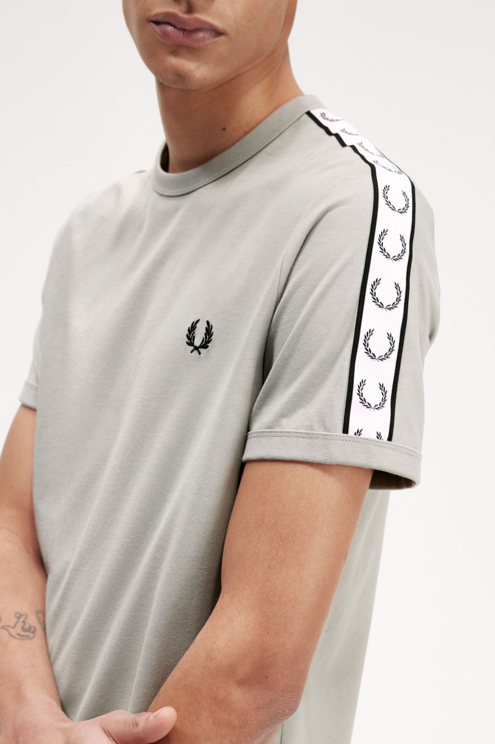 Fred Perry Taped Ringer T-Shirt M4620 Limestone