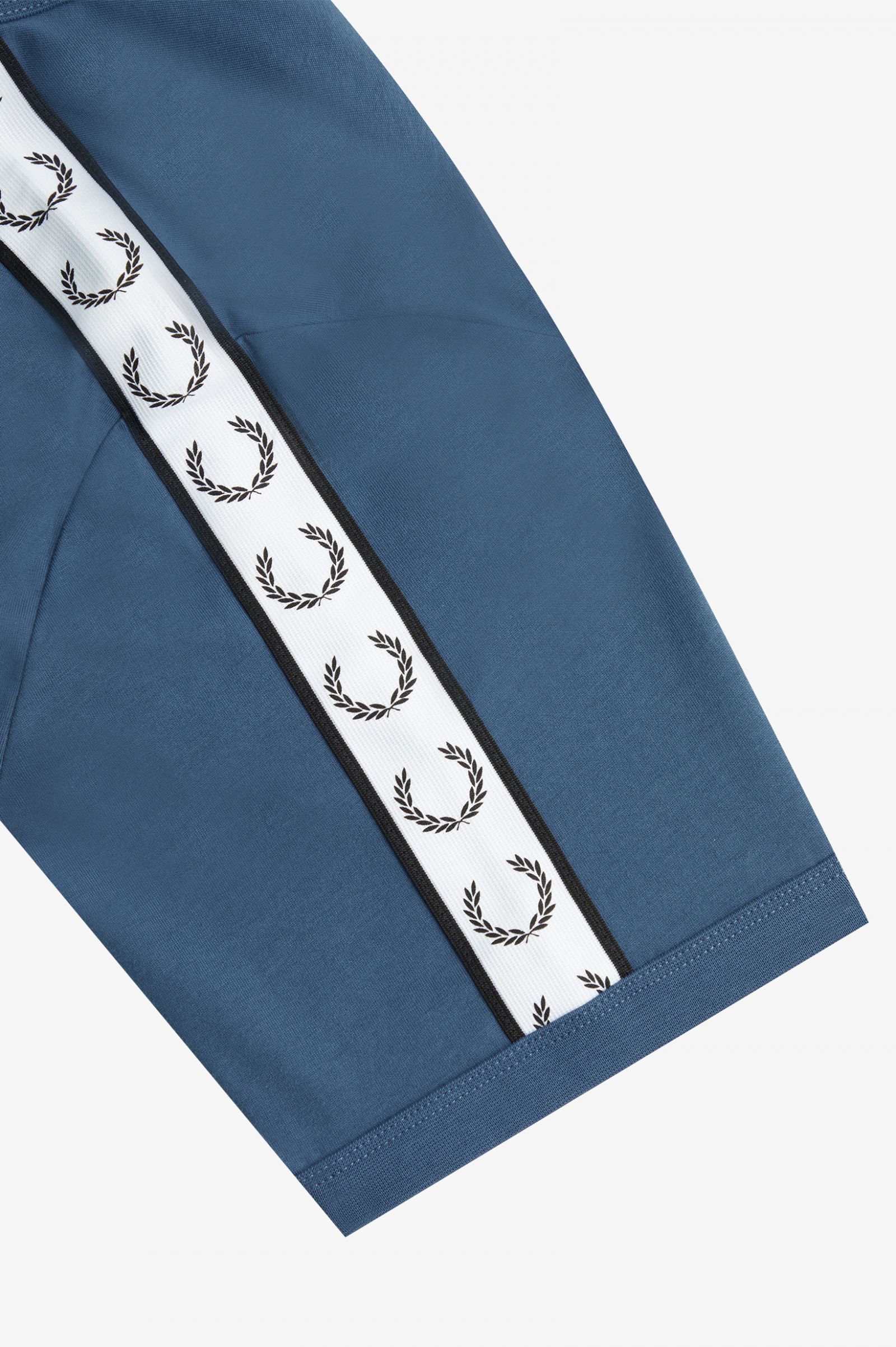 Fred Perry Taped Ringer T-Shirt M4620 Midnight Blue