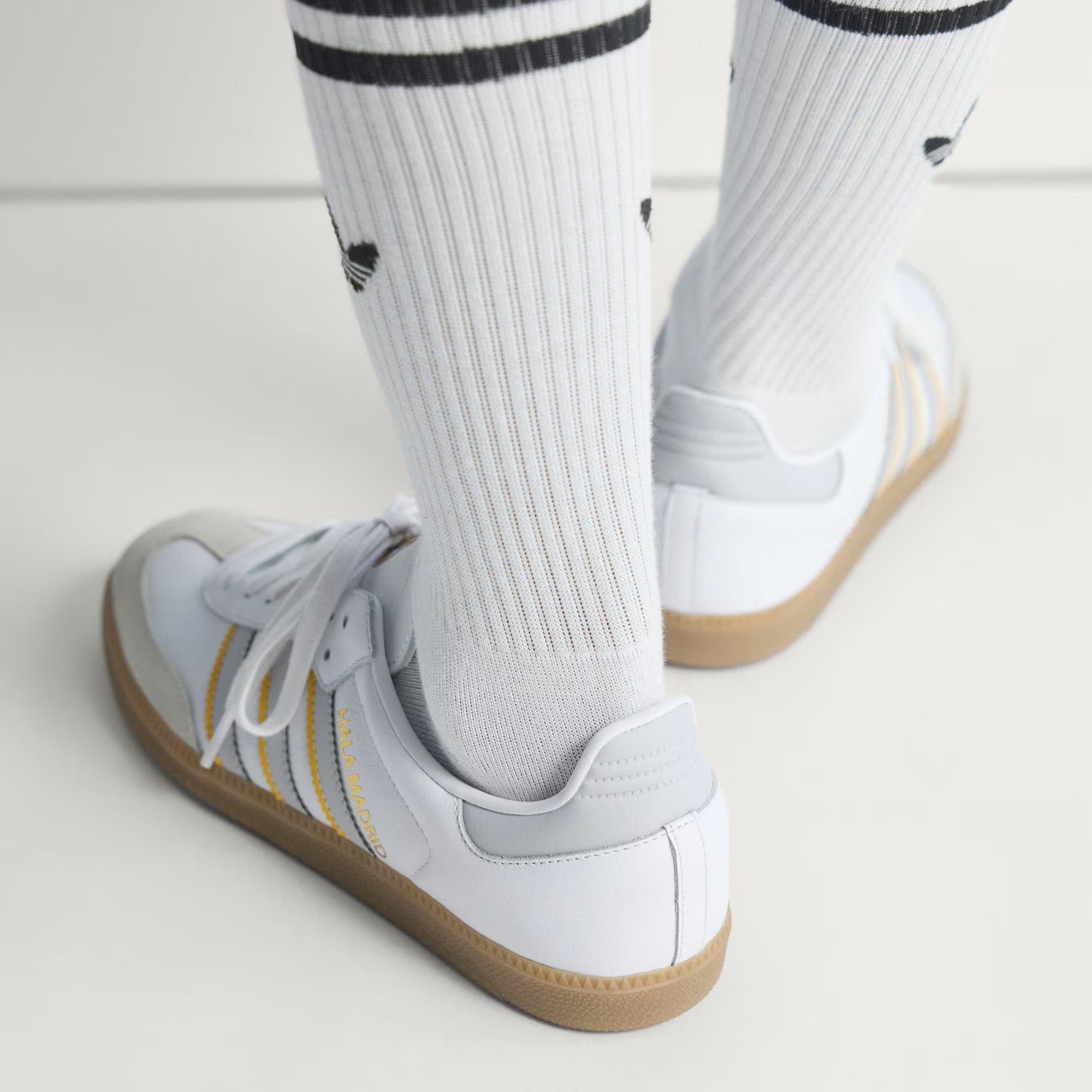 Adidas Samba Licensed JQ4038 Real Madrid Cloud White / Light Solid Grey / Gum